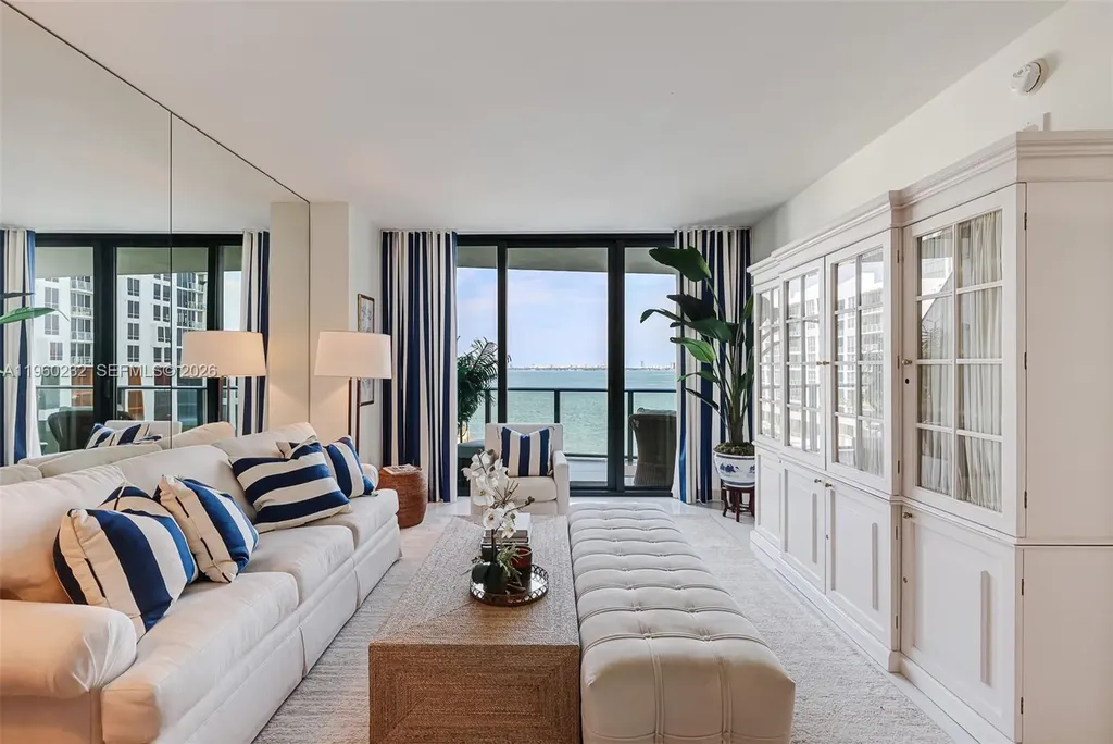 460 NE 28 Miami FL 33137