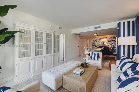460 NE 28 Miami FL 33137