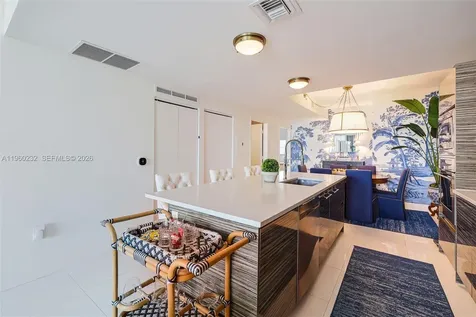 460 NE 28 Miami FL 33137
