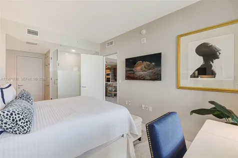460 NE 28 Miami FL 33137