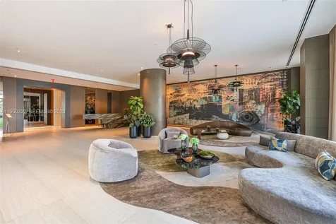 460 NE 28 Miami FL 33137