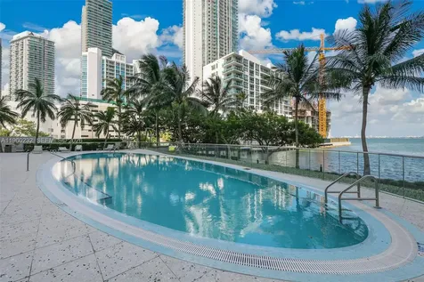 460 NE 28 Miami FL 33137