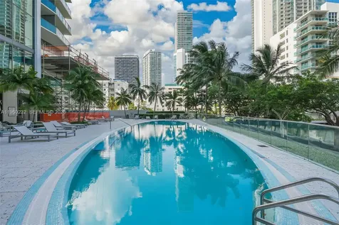 460 NE 28 Miami FL 33137