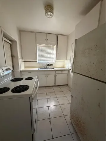 1070 NW 44th Street Miami FL 33127