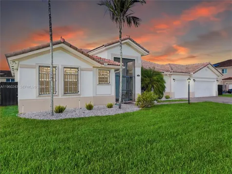 12922 SW 221st Street Miami FL 33170