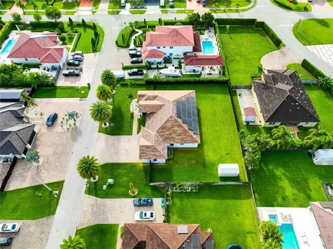 12922 SW 221st Street Miami FL 33170