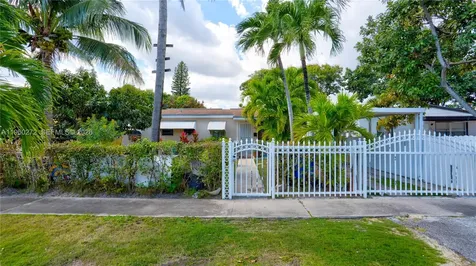15700 NE 15th Place North Miami Beach FL 33162