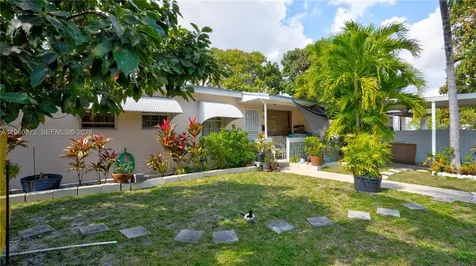 15700 NE 15th Place North Miami Beach FL 33162