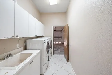 15989 SW 14th Street Pembroke Pines FL 33027