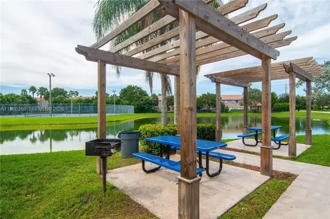565 Vista Isles Drive Sunrise FL 33325