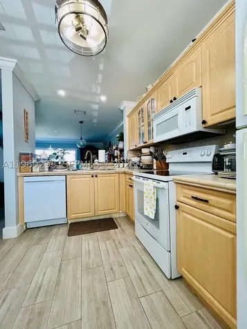 17617 SW 140th Court Miami FL 33177