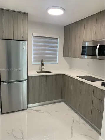 7843 NE 10th Avenue Miami FL 33138