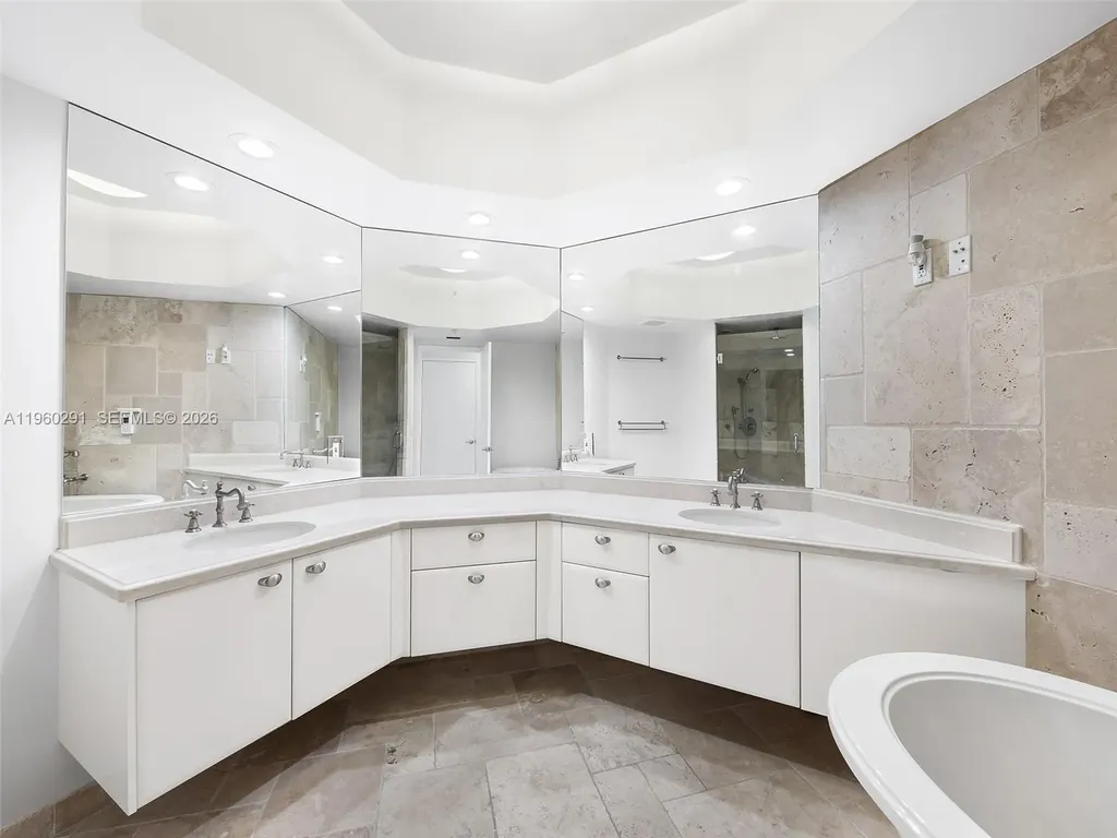 333 Las Olas Way Fort Lauderdale FL 33301