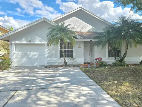 621 NW 205th Avenue Pembroke Pines FL 33029