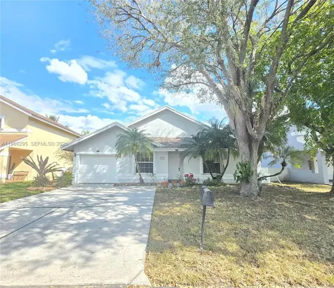 621 NW 205th Avenue Pembroke Pines FL 33029