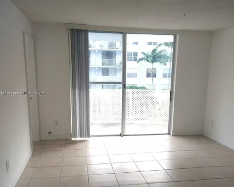 488 NW 165 Street Road Miami FL 33169
