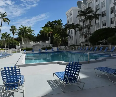 488 NW 165 Street Road Miami FL 33169