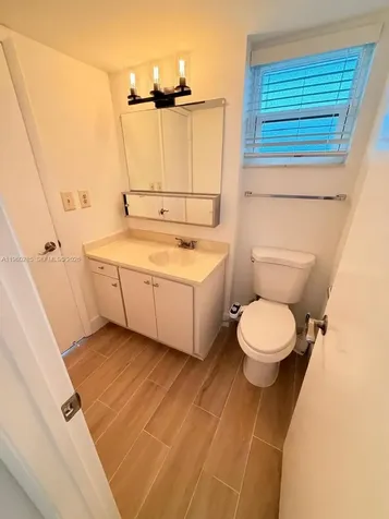 900 Colony Point Circle Pembroke Pines FL 3306