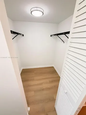 900 Colony Point Circle Pembroke Pines FL 3306