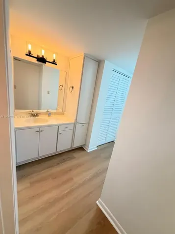 900 Colony Point Circle Pembroke Pines FL 3306