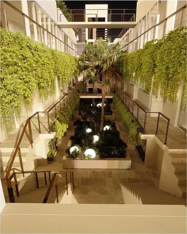 260 Collins Avenue Miami Beach FL 33139