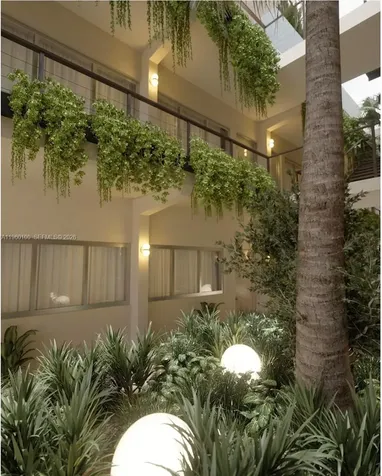 260 Collins Avenue Miami Beach FL 33139