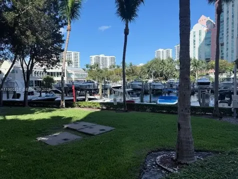 3330 NE 190th Street Aventura FL 33180