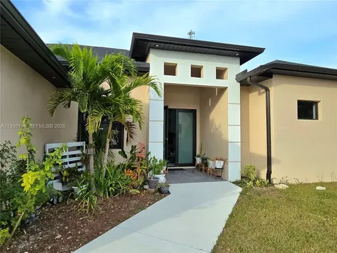 705 Harding Lane Lehigh Acres FL 33936
