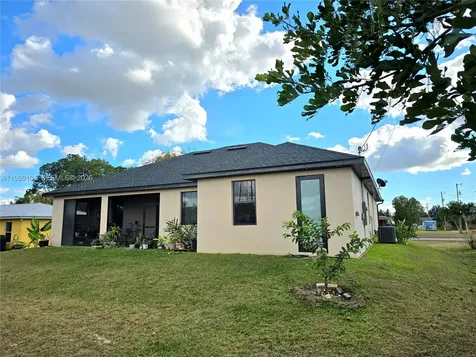 705 Harding Lane Lehigh Acres FL 33936