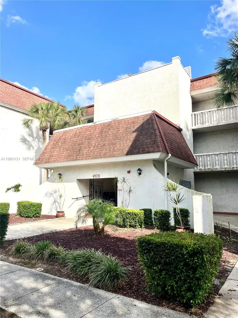 4575 S Texas Avenue Orlando FL 32839