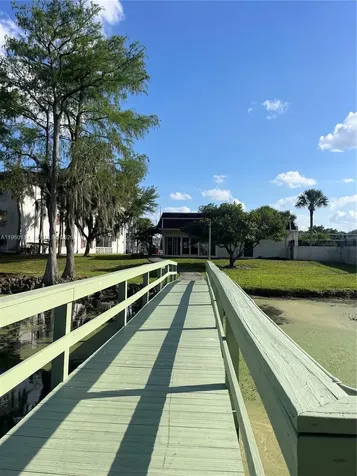 4575 S Texas Avenue Orlando FL 32839