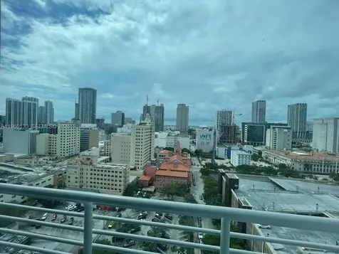 133 NE 2 Avenue Miami FL 33132