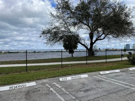 470 Executive Center Drive West Palm Beach FL 33401