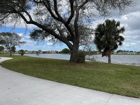 470 Executive Center Drive West Palm Beach FL 33401