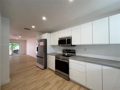 8111 SW 81st Place Miami FL 33143