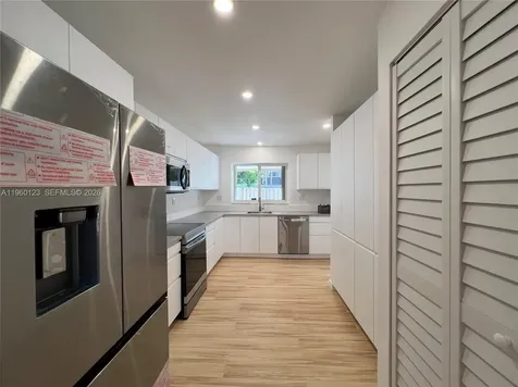 8111 SW 81st Place Miami FL 33143
