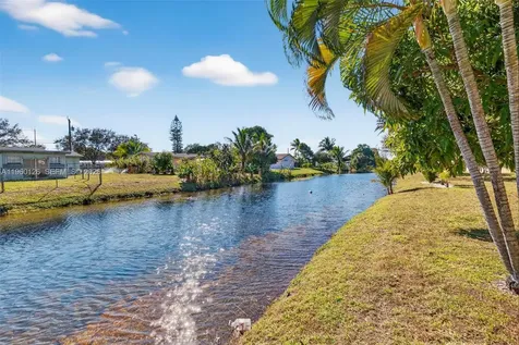 2901 NW 46th Avenue Lauderdale Lakes FL 33313