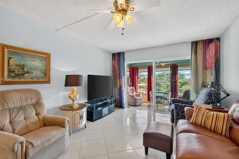 2901 NW 46th Avenue Lauderdale Lakes FL 33313