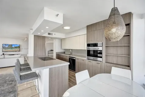3500 Mystic Pointe Drive Aventura FL 33180