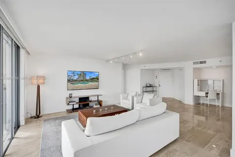 3500 Mystic Pointe Drive Aventura FL 33180
