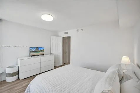 3500 Mystic Pointe Drive Aventura FL 33180