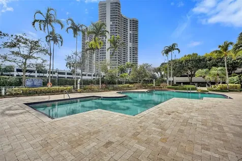 3500 Mystic Pointe Drive Aventura FL 33180