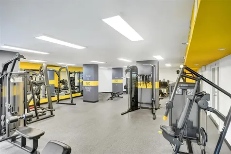 3500 Mystic Pointe Drive Aventura FL 33180