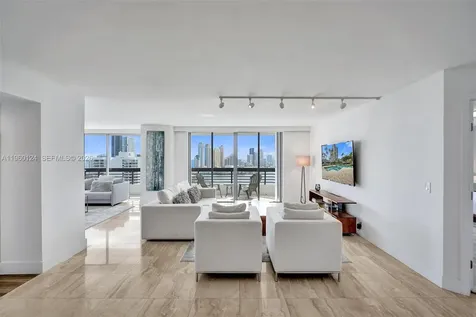 3500 Mystic Pointe Drive Aventura FL 33180
