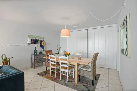 5005 Collins Avenue Miami Beach FL 33140