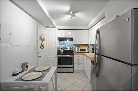 5005 Collins Avenue Miami Beach FL 33140