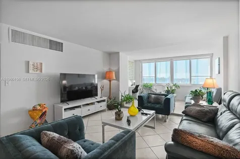 5005 Collins Avenue Miami Beach FL 33140