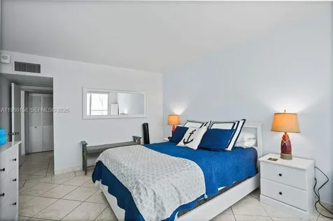 5005 Collins Avenue Miami Beach FL 33140