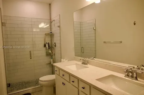 8352 NW 7th Place Plantation FL 33324