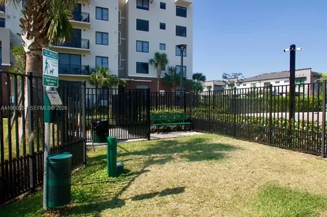 8352 NW 7th Place Plantation FL 33324